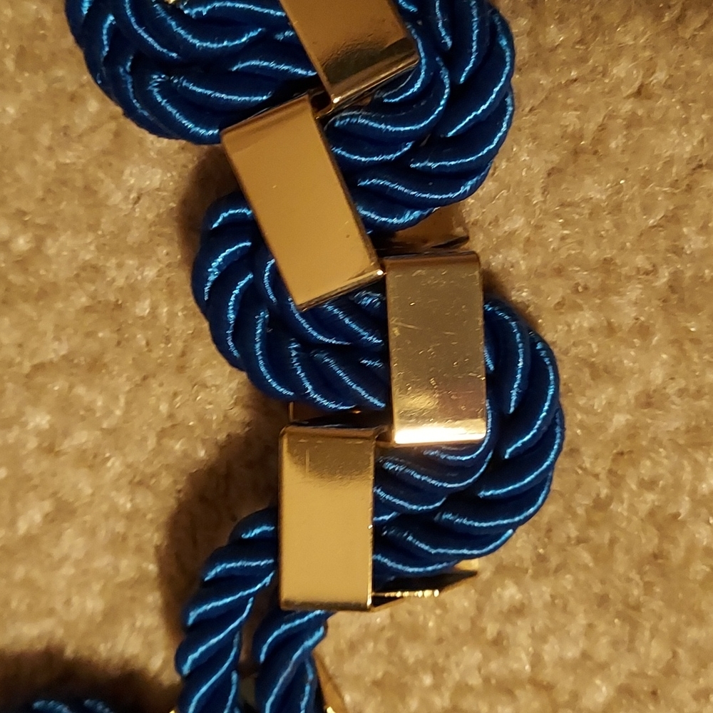 Necklace - Picture 2 of 2
